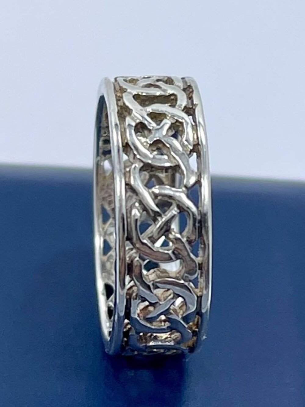 Vintage Sterling Silver Woven Openwork Filigree Chain Ring Size 7.25 - Picture 2 of 5
